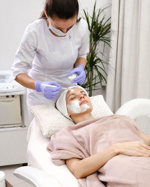 Basic Course in Cosmetics 69-030-M