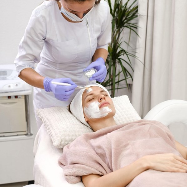 Basic Course in Cosmetics 69-030-M